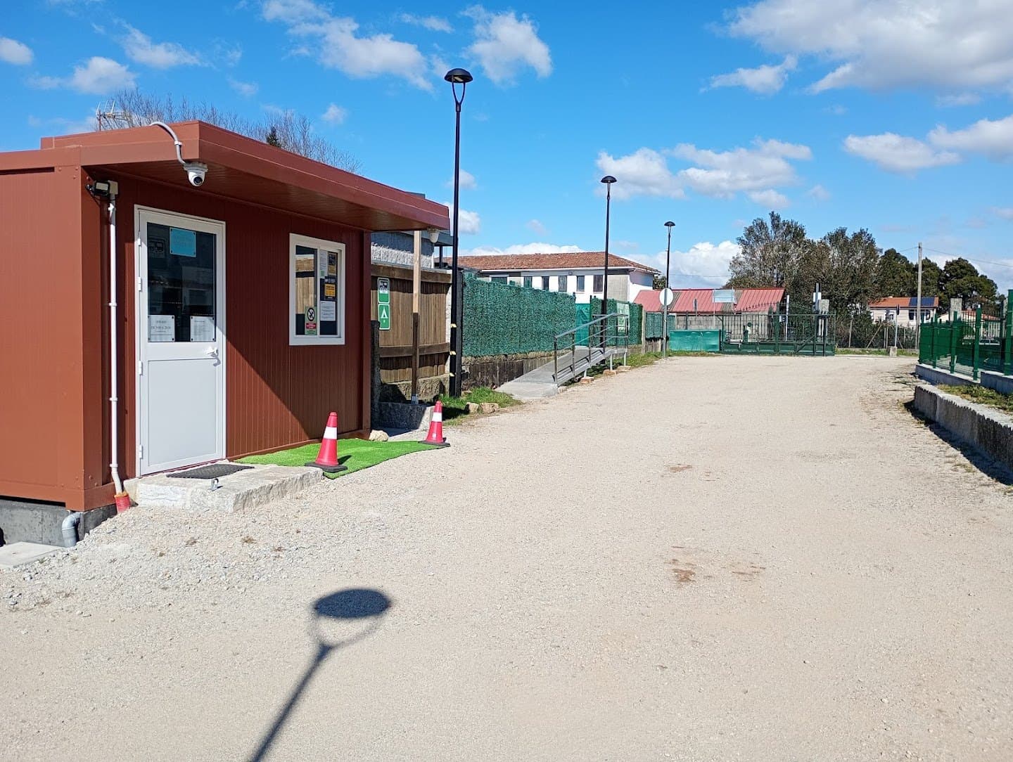 15820 Los Olmos Park Camper 2